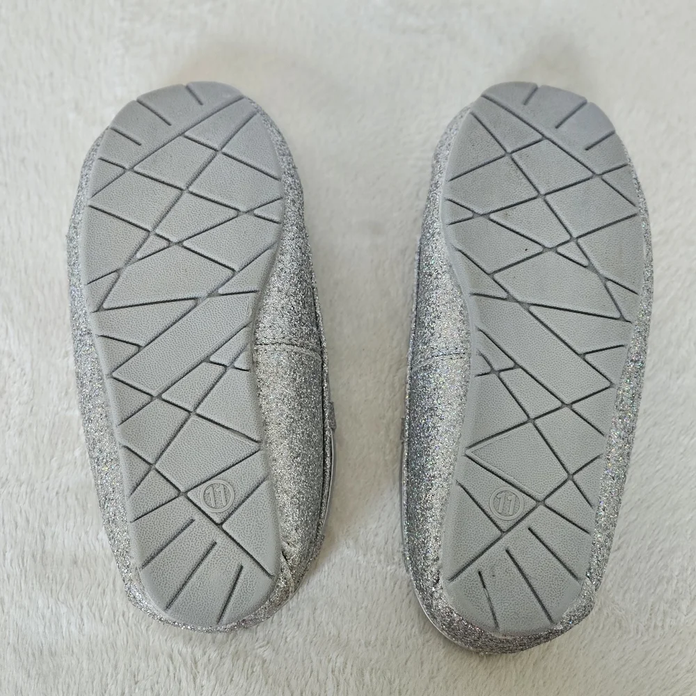 OLIVE & EDIE | Kid's Glitter Slip-On Moccasin
